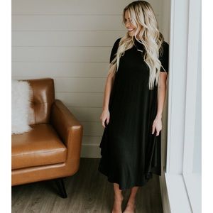 ROOLEE Mom Nursing-friendly dress